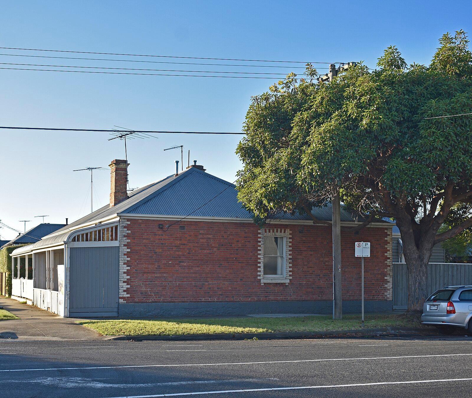 Geelong Foster Street 30 seen from Yarra Street