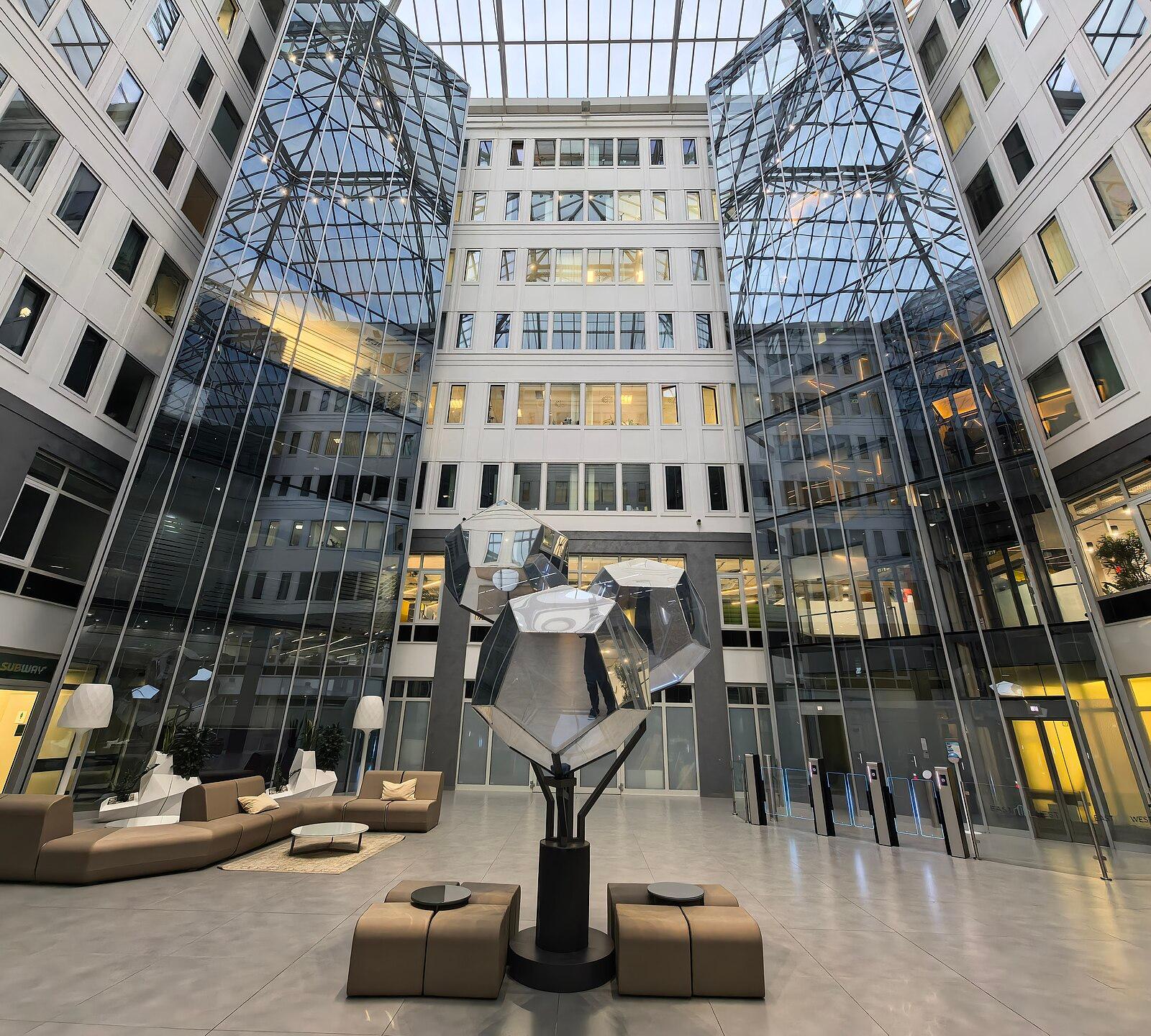 Budapest, Astoria, East West Business Center, 1